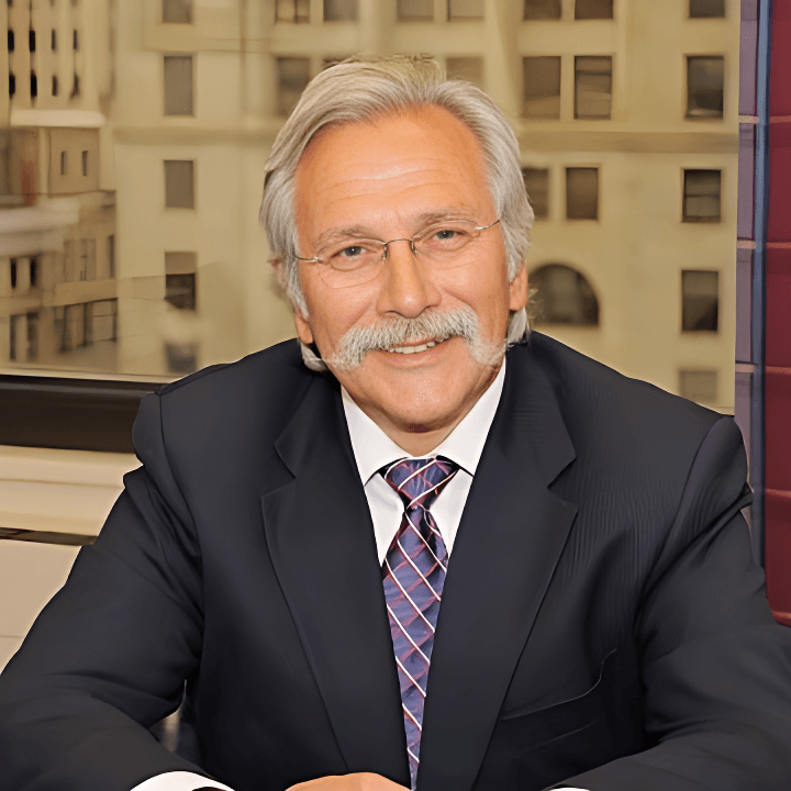 Dennis Kusturiss