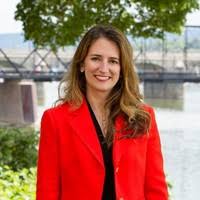 Ann Levin